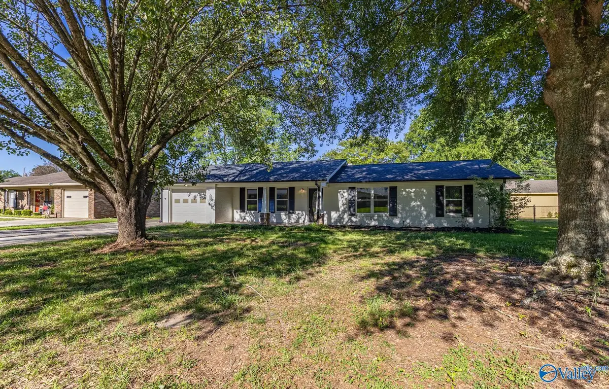 1220 Kathy Lane Sw Sw, Decatur, AL 35601 - #1