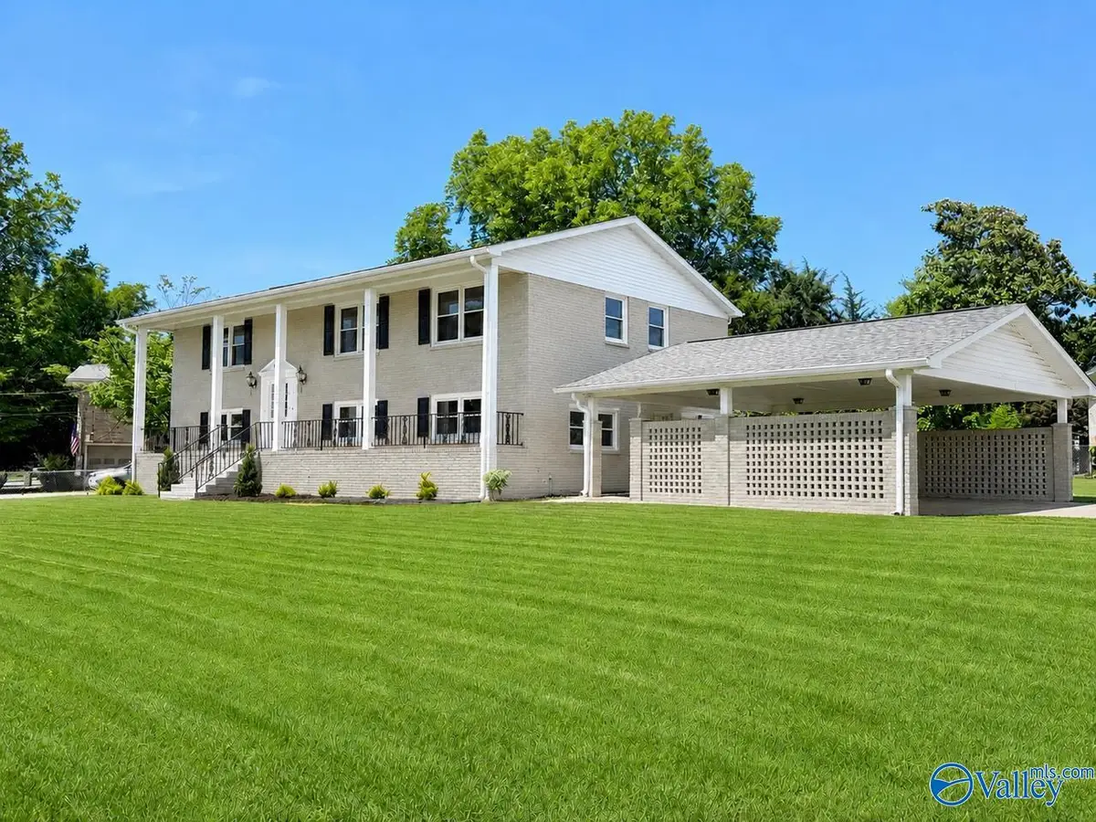 7800 Chadwell Road Sw, Huntsville, AL 35802 - #1