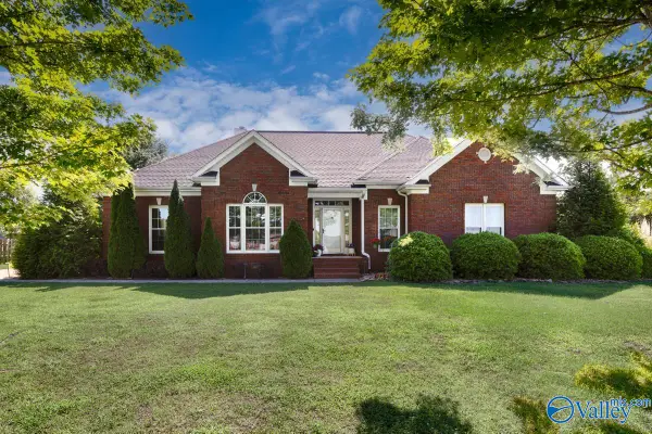 126 Golden Harvest Drive, New Market, AL 35761