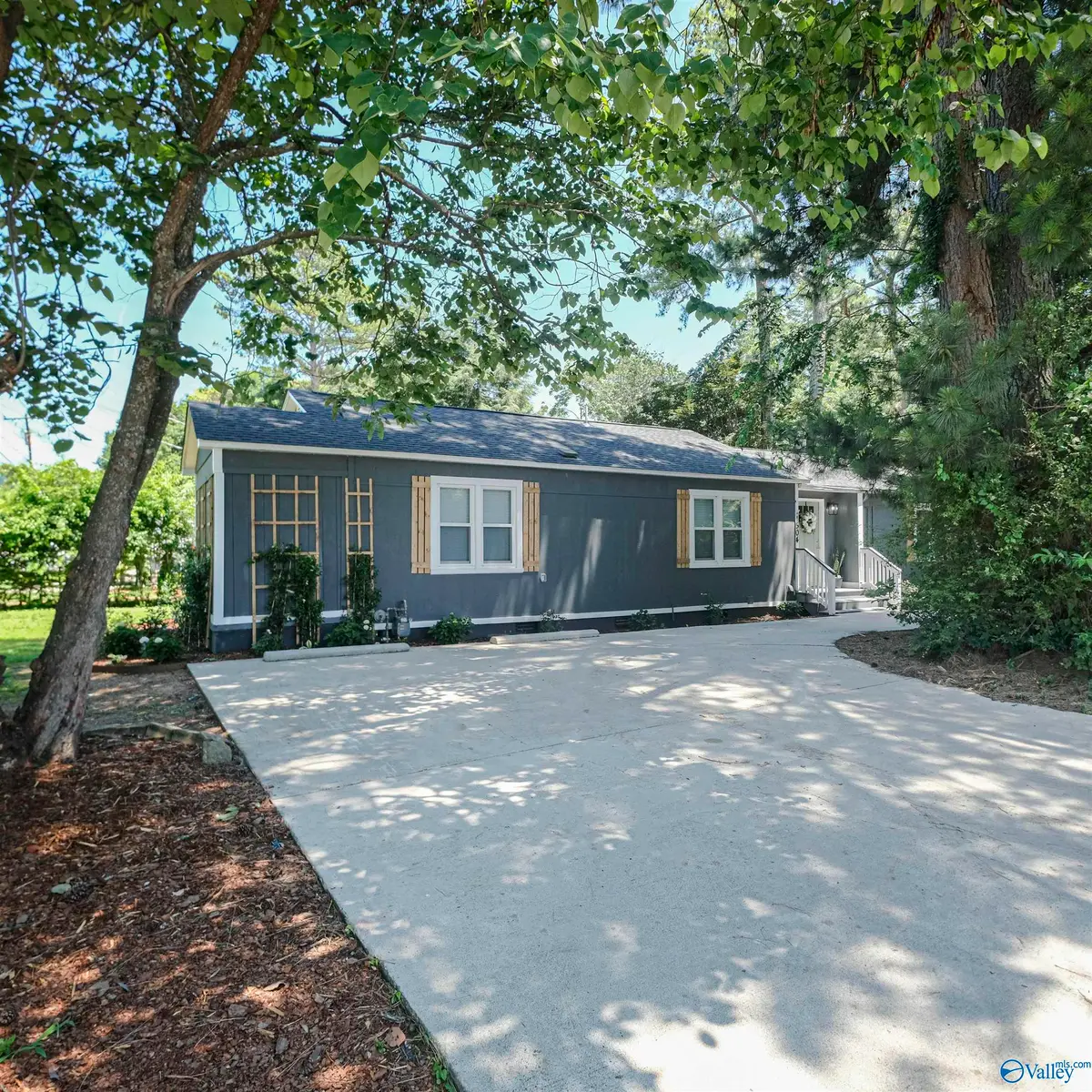 1504 Oshaughnessy Avenue Ne, Huntsville, AL 35801 - #1