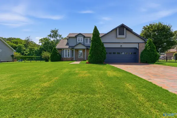 142 Henson Drive, Huntsville, AL 35811