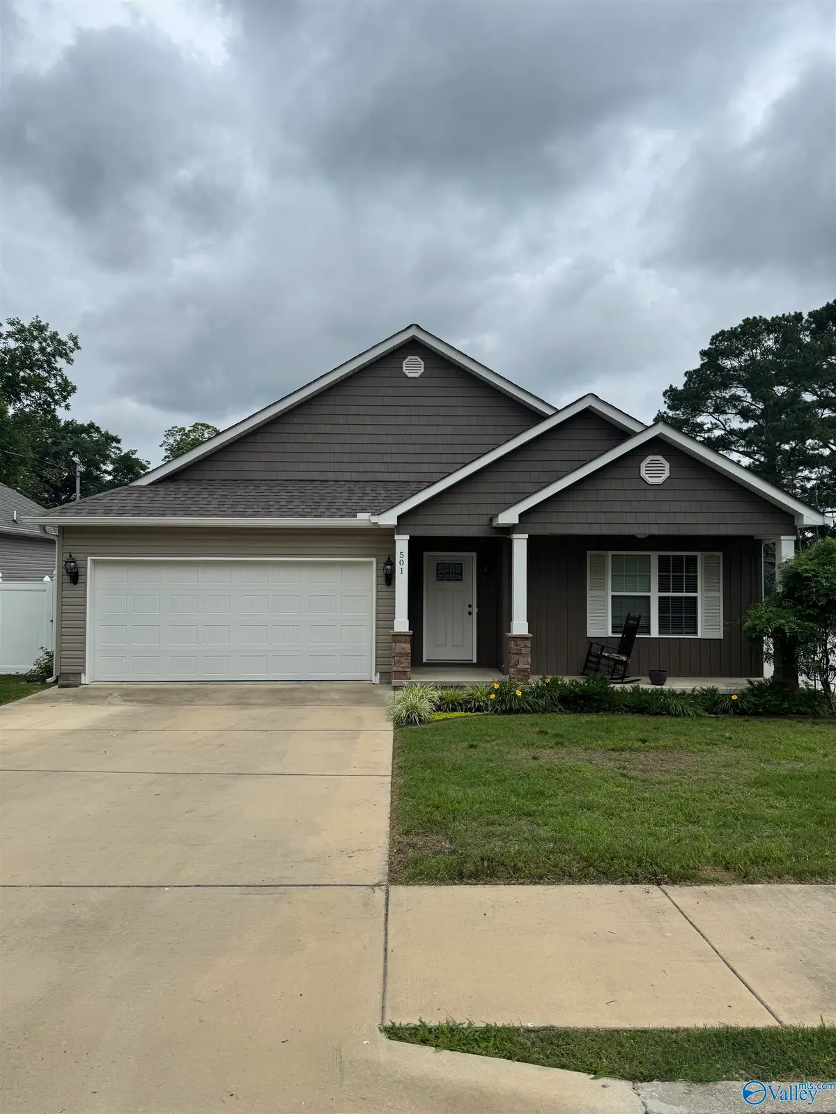 501 Barkley Street Sw, Hartselle, AL 35640 - #1