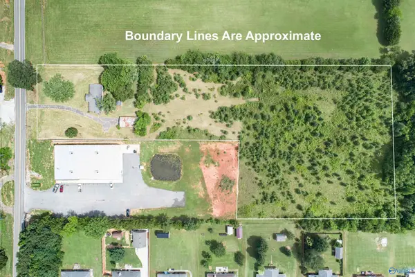 8205 Wall Triana Hwy, Harvest, AL 35749