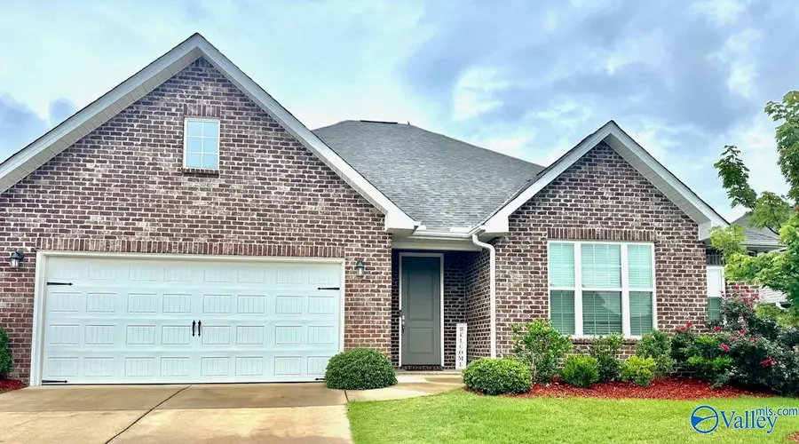 2108 Big Leaf Drive, Huntsville, AL 35803 - #2