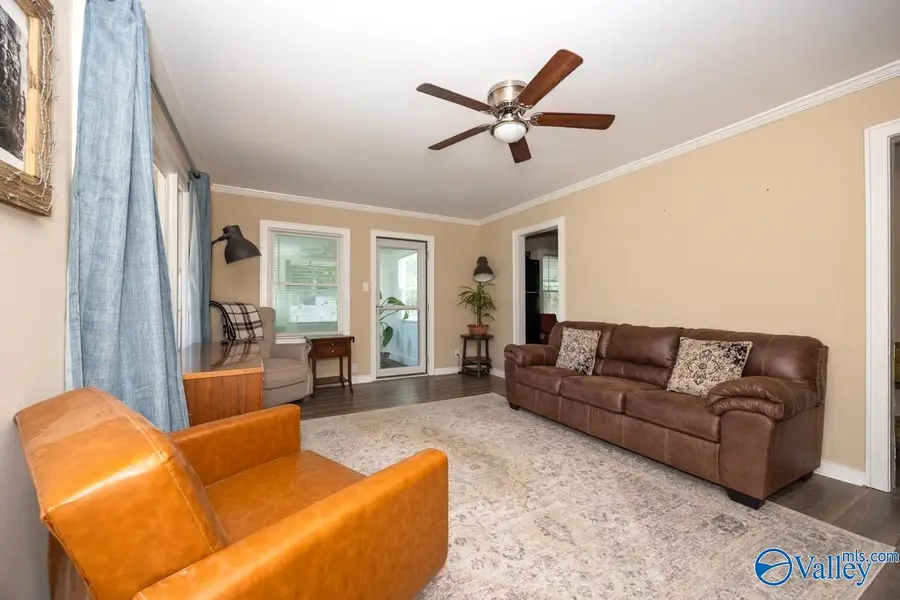 200 Delaware Circle, Huntsville, AL 35811 - #2