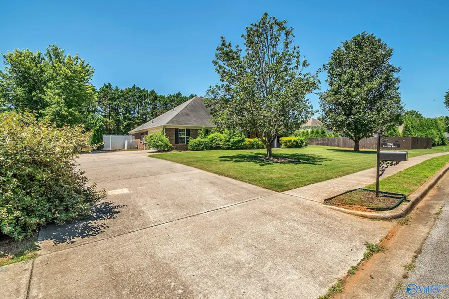 296 Brevard Boulevard, Huntsville, AL 35811 - #3
