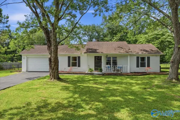 202 Frances Amelia Drive, Huntsville, AL 35811