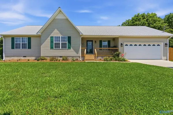 49 School House Road, Albertville, AL 35950