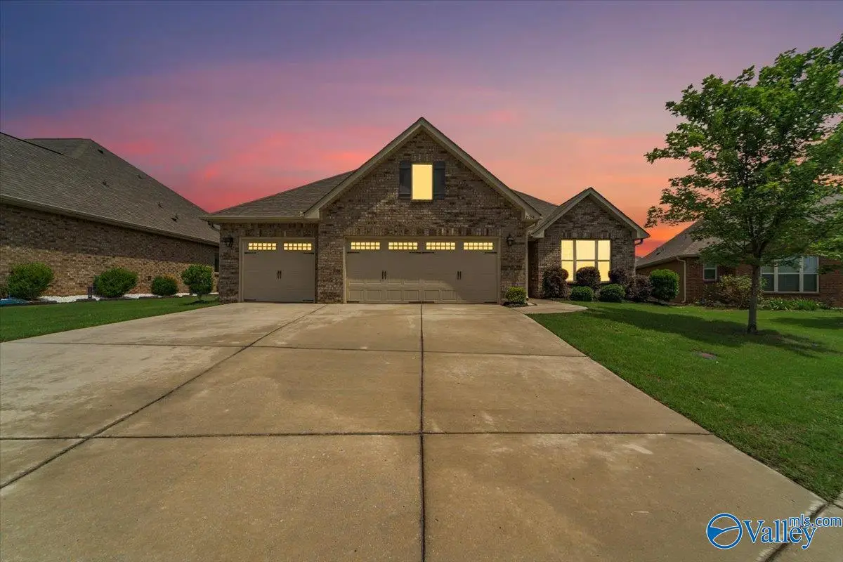 2104 S Meadows Drive Sw, Huntsville, AL 35803 - #1