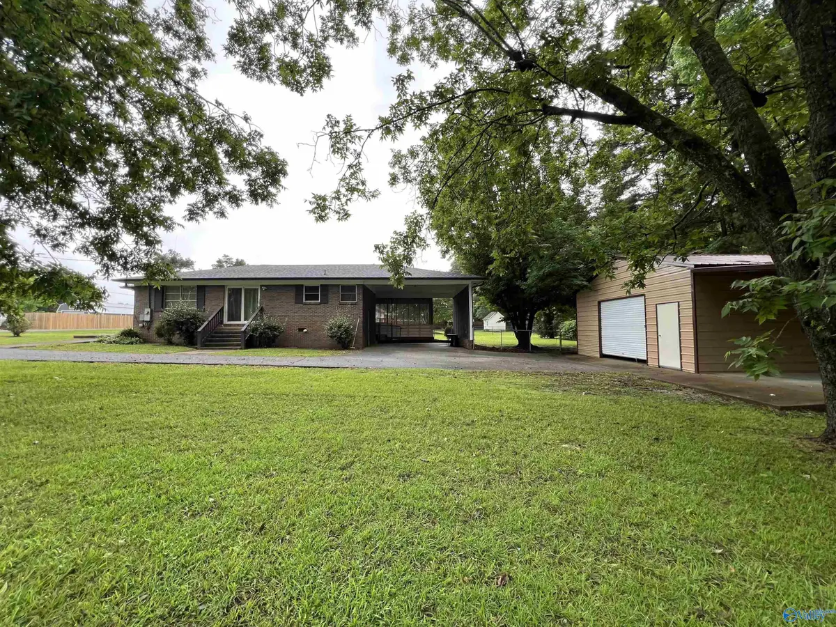 2498 Barnes Drive, Hokes Bluff, AL 35903 - #1