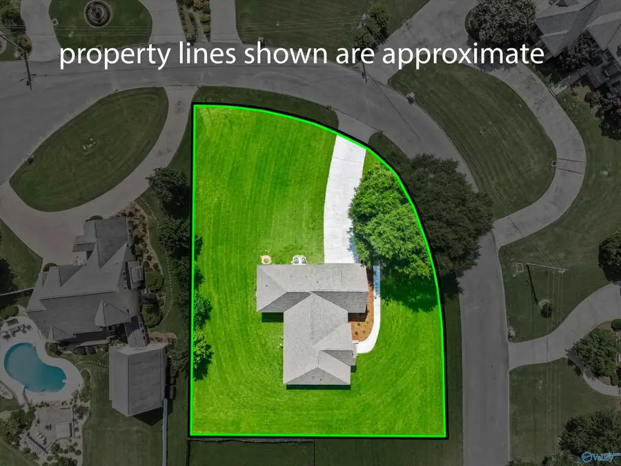 205 Bentbrook Drive, Albertville, AL 35950 - #3