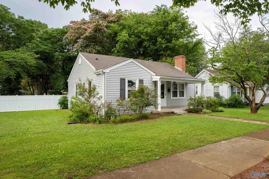 1011 E 1st Street, Tuscumbia, AL 35674 - #3