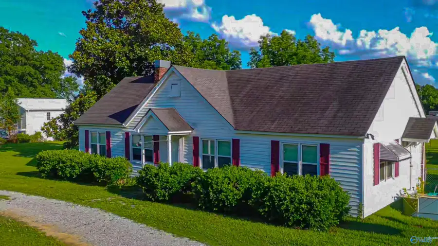 817 3rd Avenue Sw, Hamilton, AL 35570 - #2