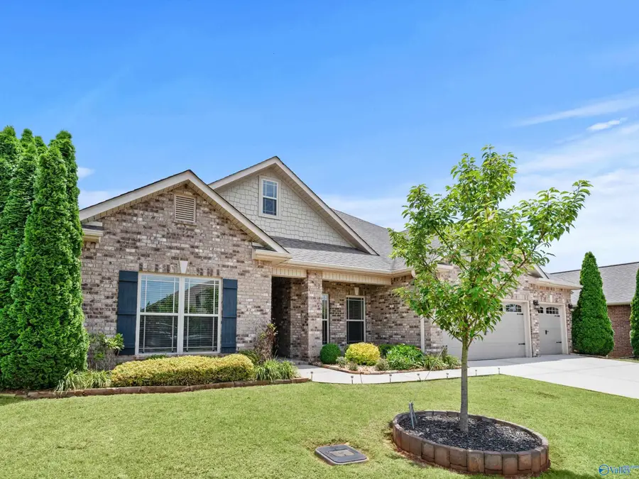 120 Walnut Cove Boulevard Sw, Huntsville, AL 35824 - #2
