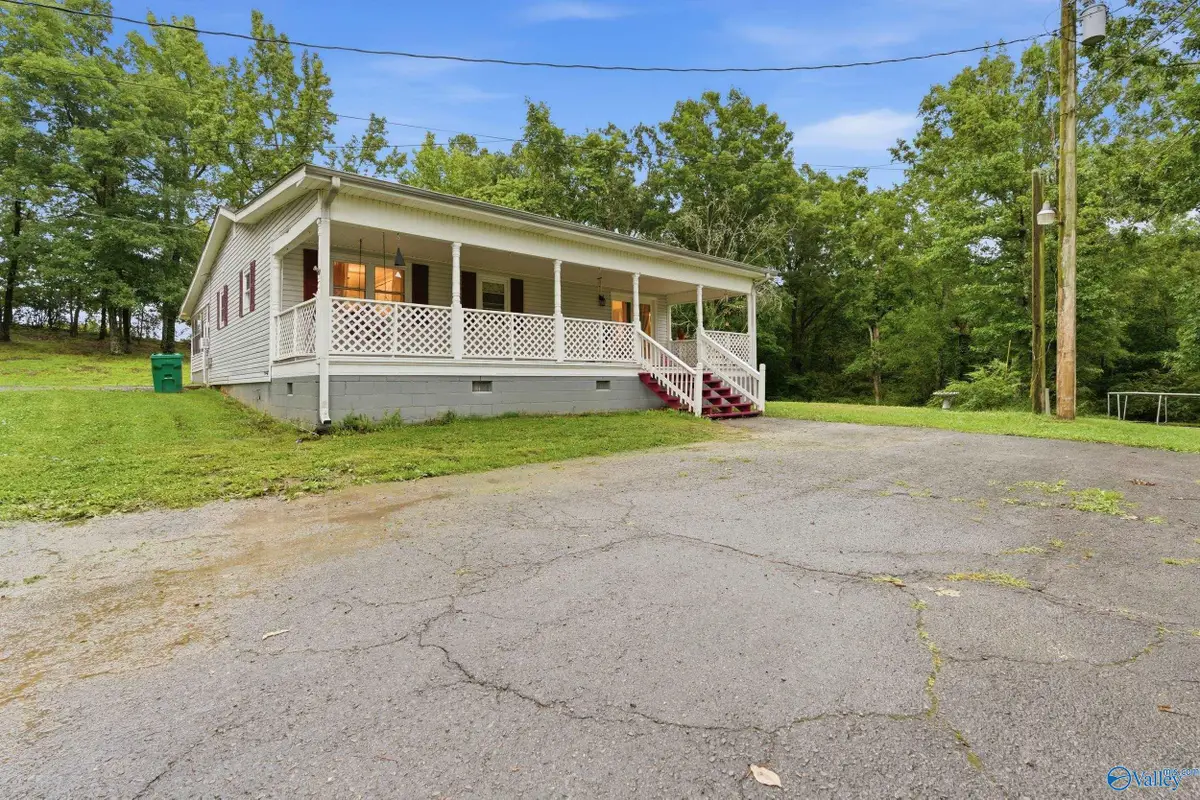 286 County Road 1241, Vinemont, AL 35179 - #1
