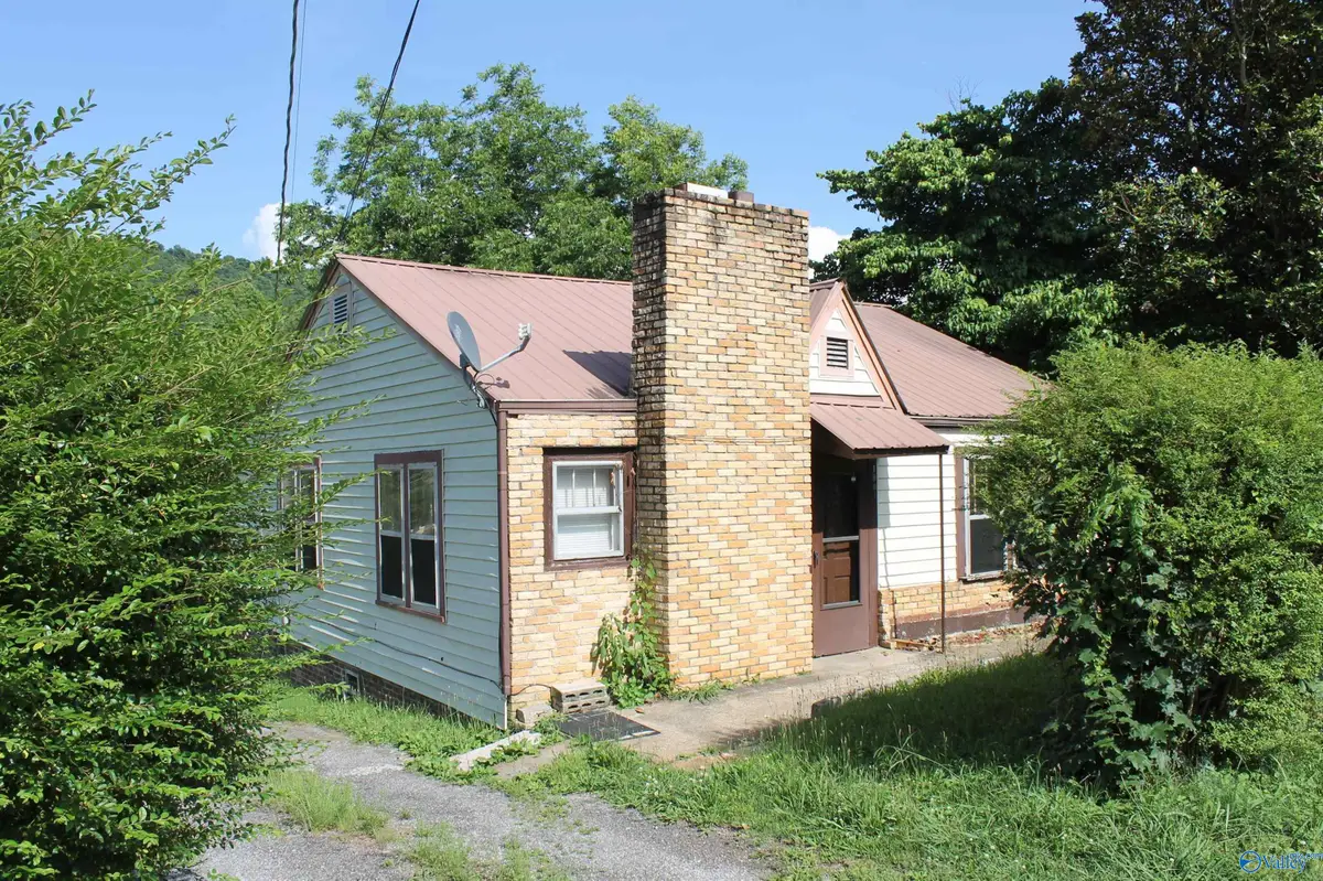 1004 N Houston Street, Scottsboro, AL 35768 - #1