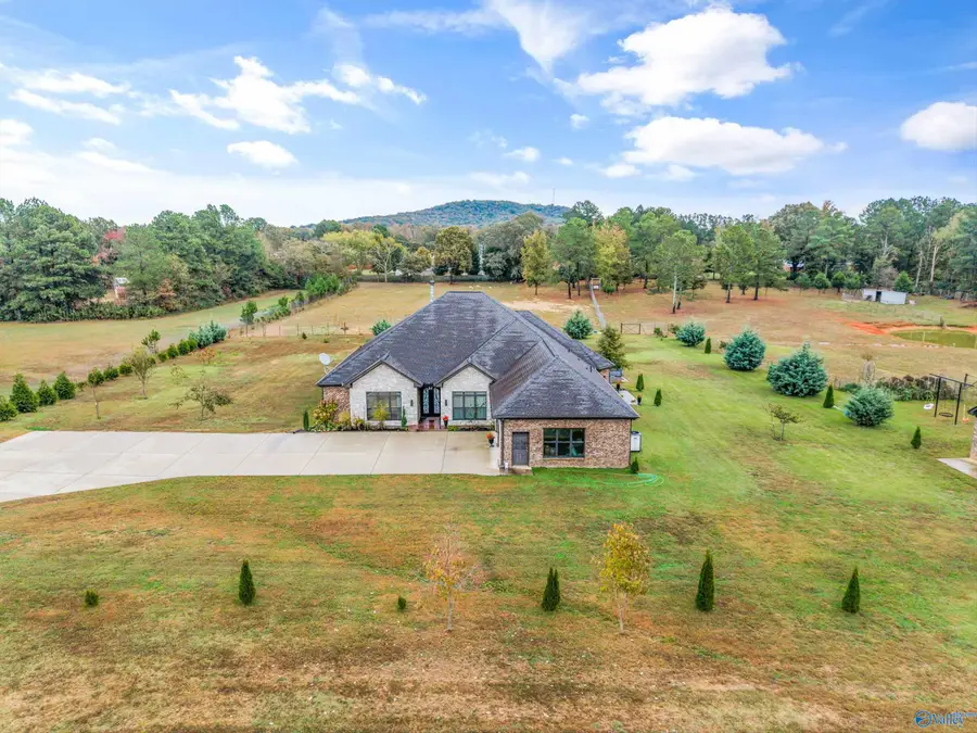 3149 Old Railroad Bed Road, Harvest, AL 35749 - #3