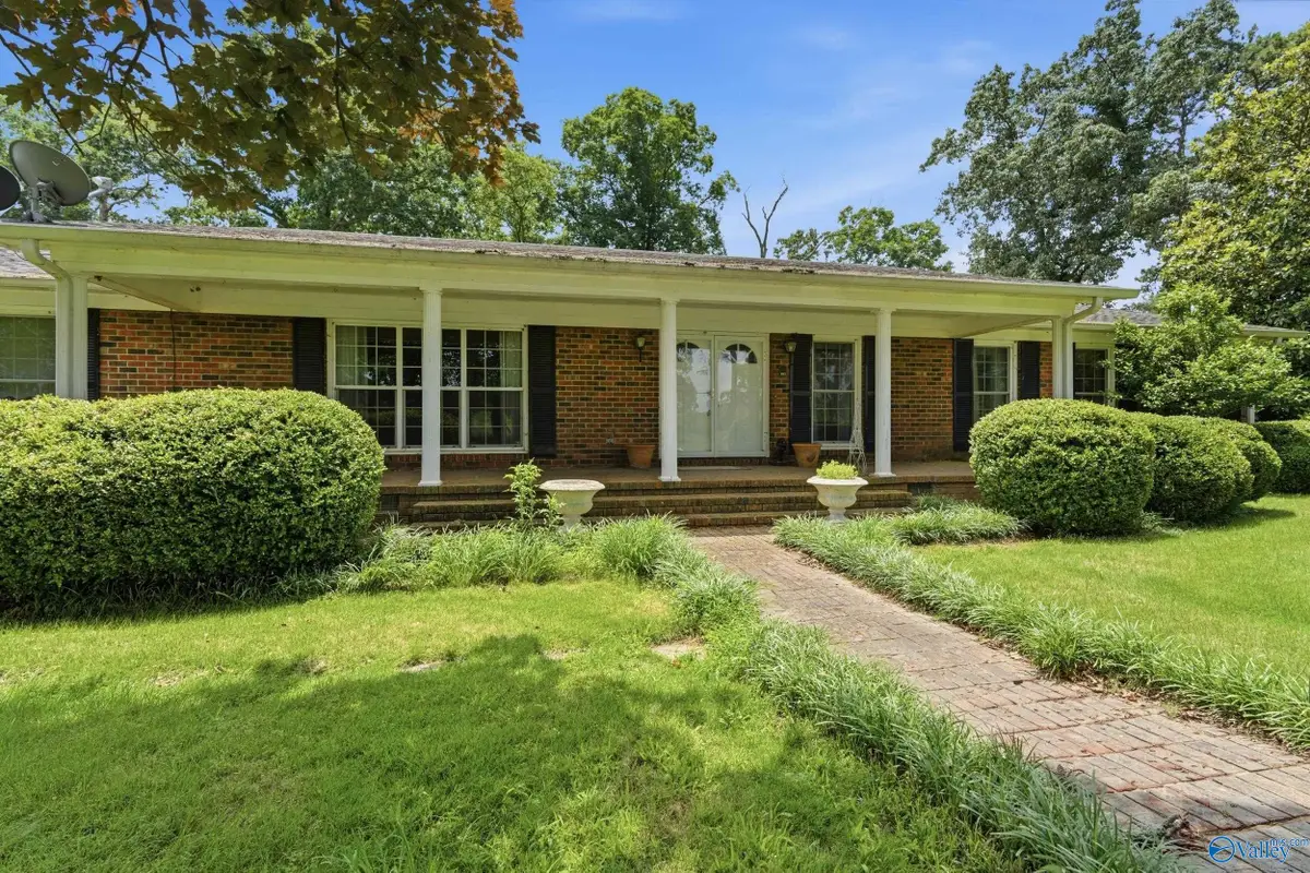 274 County Road 337, Section, AL 35771 - #1