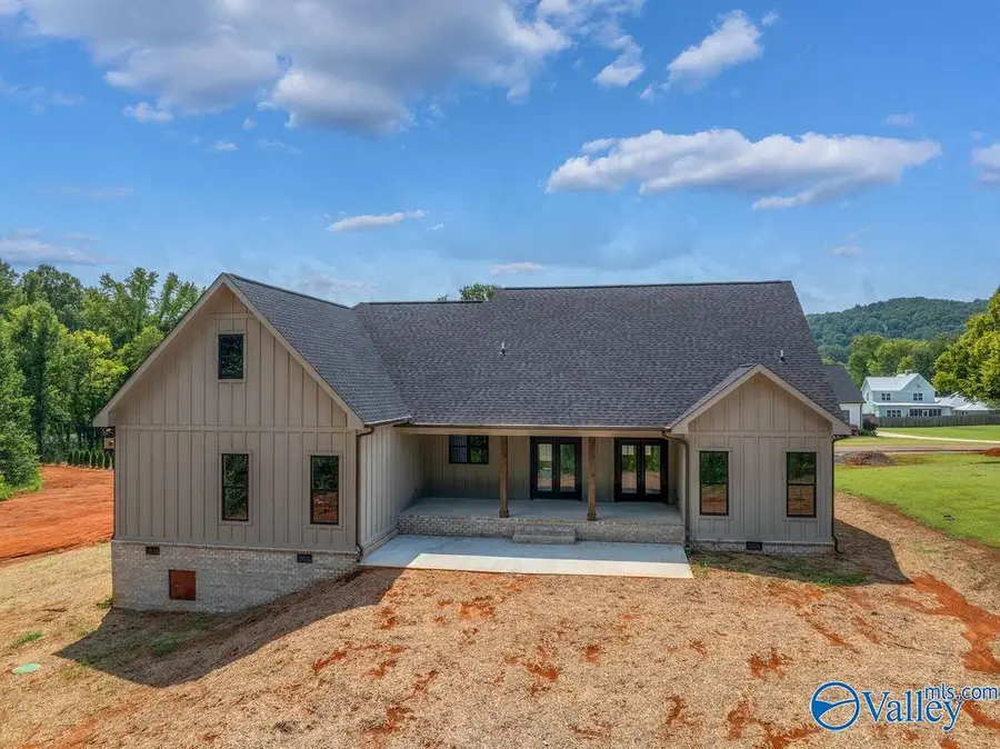 125 Betty Way, Scottsboro, AL 35769 - #2