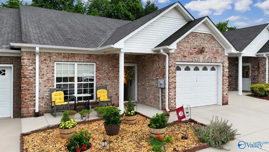118 Santana Drive, Athens, AL 35611 - #3