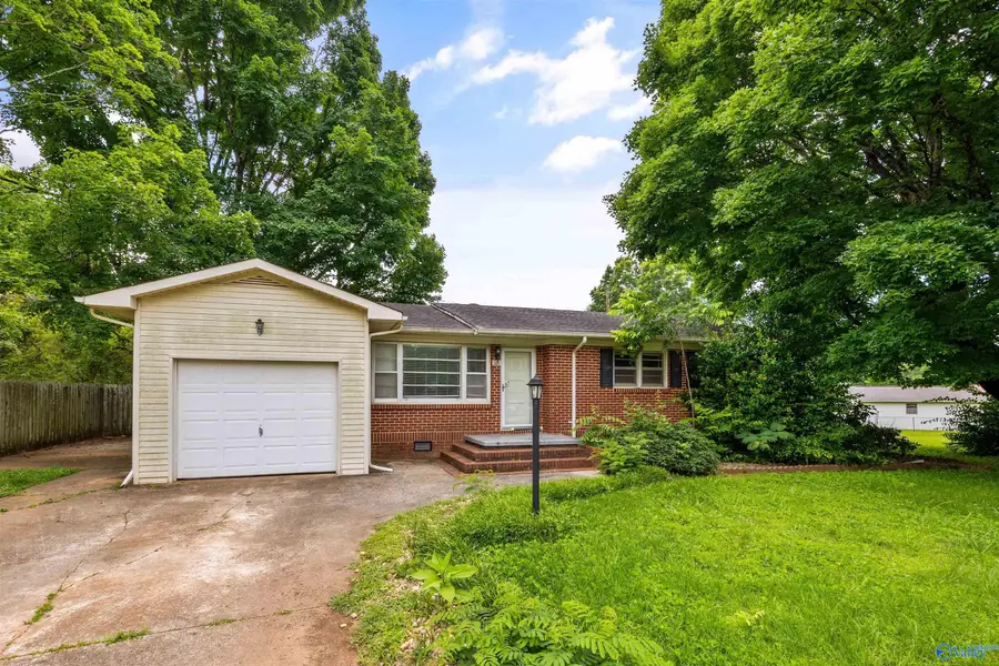3811 Duncan Circle, Huntsville, AL 35810 - #3