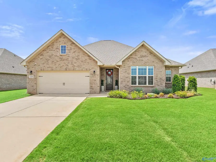 169 Slade Thomas Drive, Meridianville, AL 35759 - #2