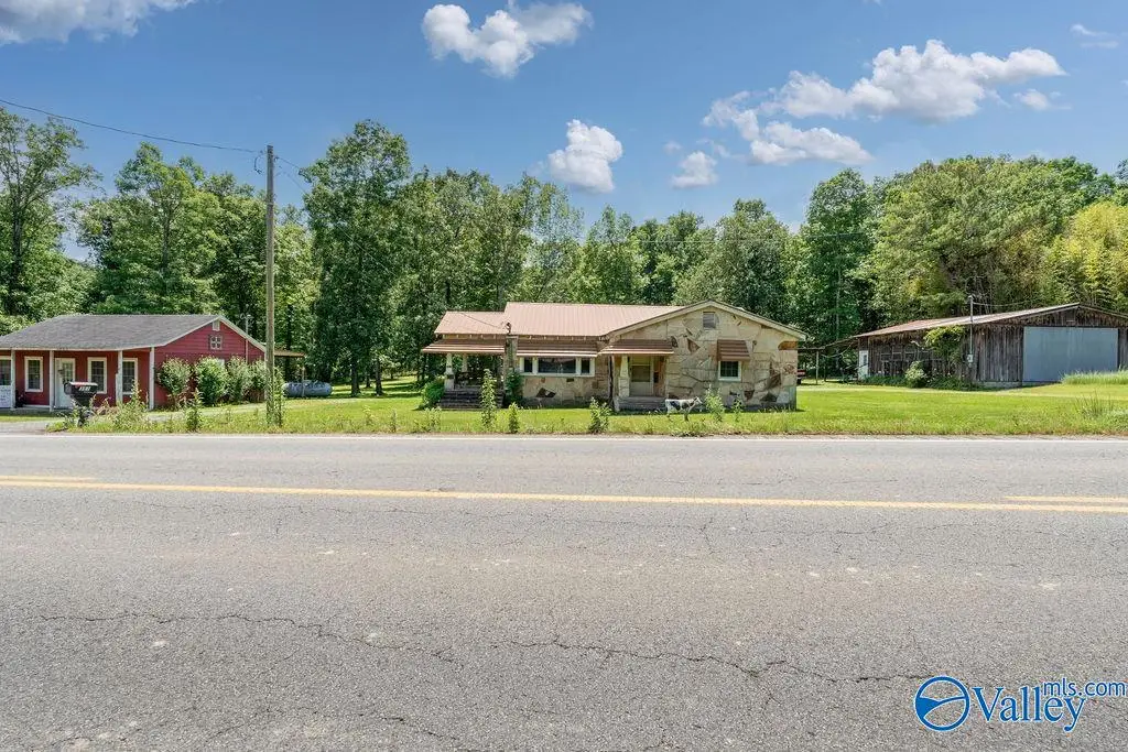 3519 Alabama Highway 117, Mentone, AL 35984 - #1