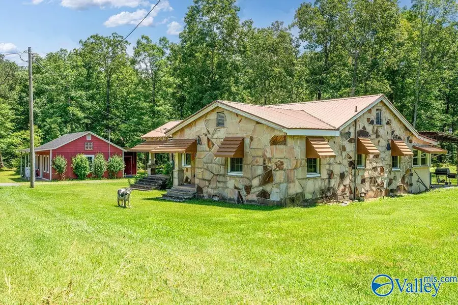 3519 Alabama Highway 117, Mentone, AL 35984 - #3