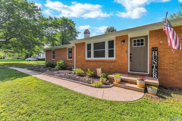 234 Hunter Road, Hazel Green, AL 35750