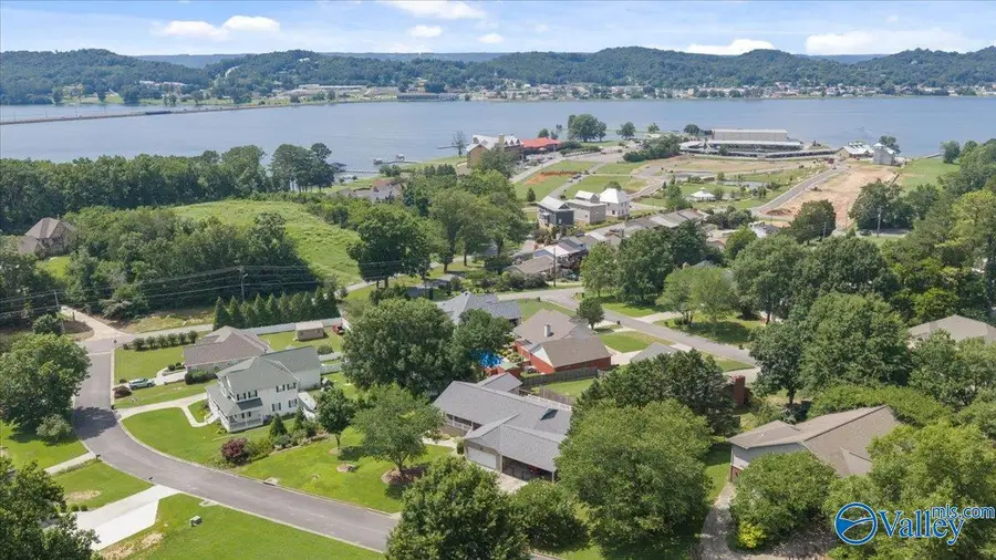 1216 Taylor Mill, Guntersville, AL 35957 - #3
