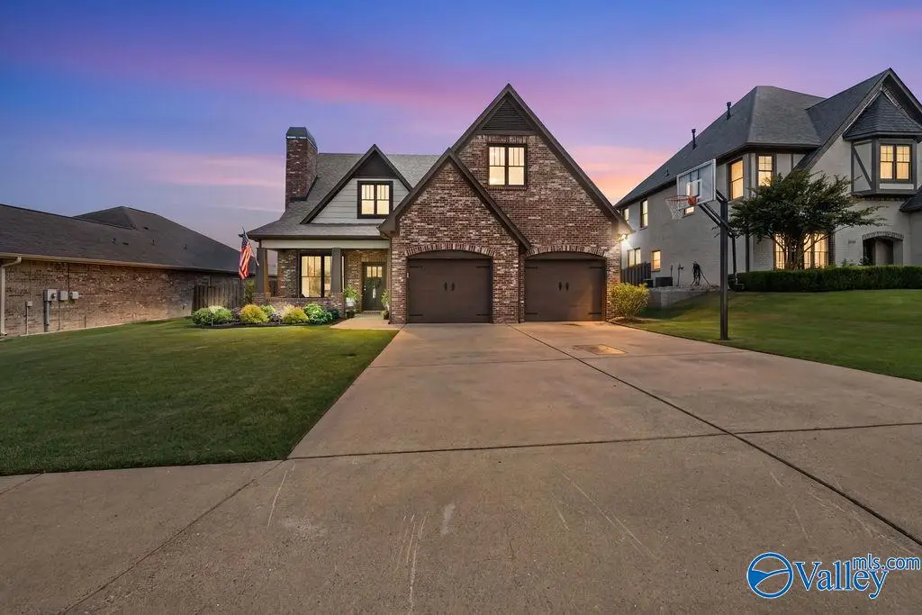 2905 Old Barn Circle, Owens Cross Roads, AL 35763 - #1