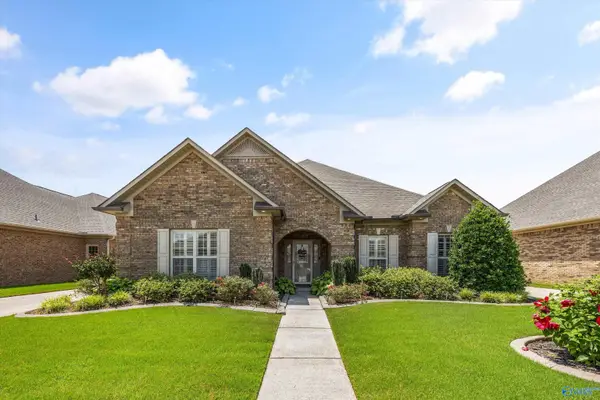 25112 Kingston Drive, Athens, AL 35613