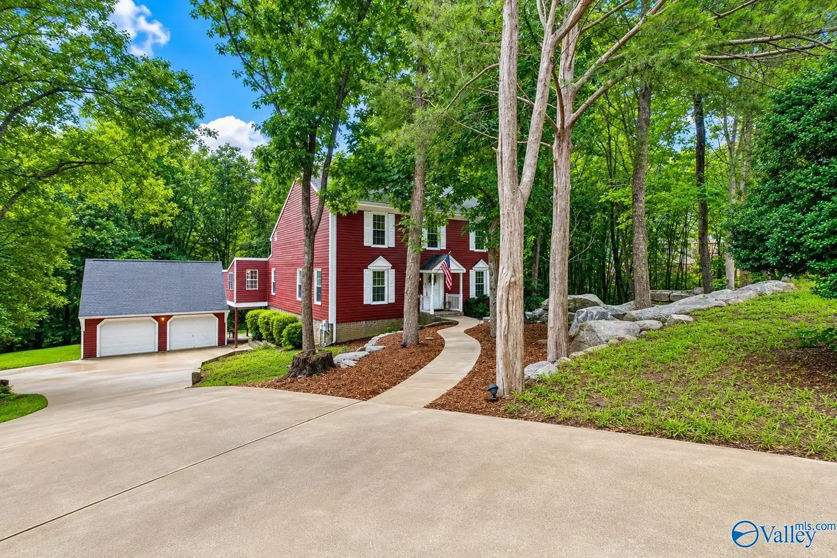 706 Forrest Heights Drive Se, Huntsville, AL 35802 - #1