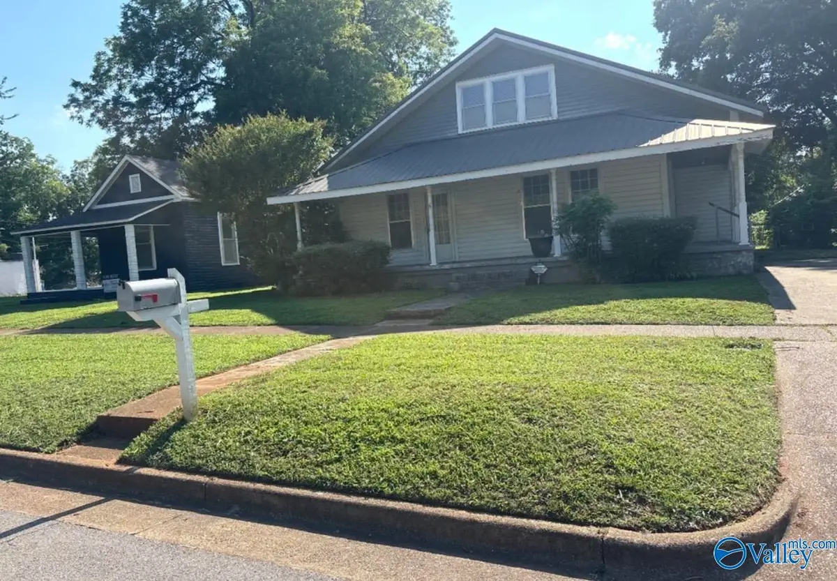 419 5th Avenue Sw, Decatur, AL 35601 - #1