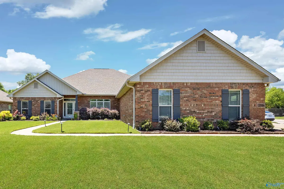 2516 Caldwell Park Court Se, Owens Cross Roads, AL 35763 - #1