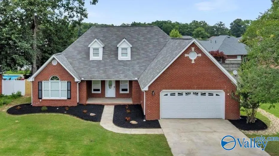 2722 King Arthur Court Sw, Decatur, AL 35603 - #1