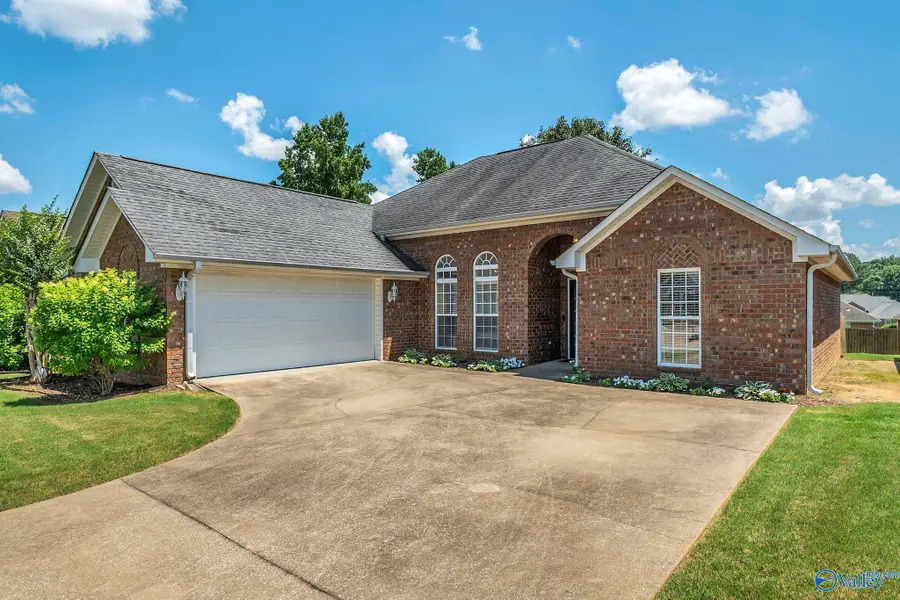 309 Dunolly Lane, Florence, AL 35633 - #2