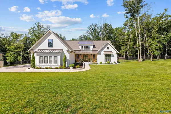 63 Trail Loop Road, Huntsville, AL 35803