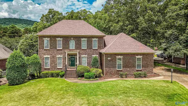 3021 Boundary Oaks Drive, Owens Cross Roads, AL 35763