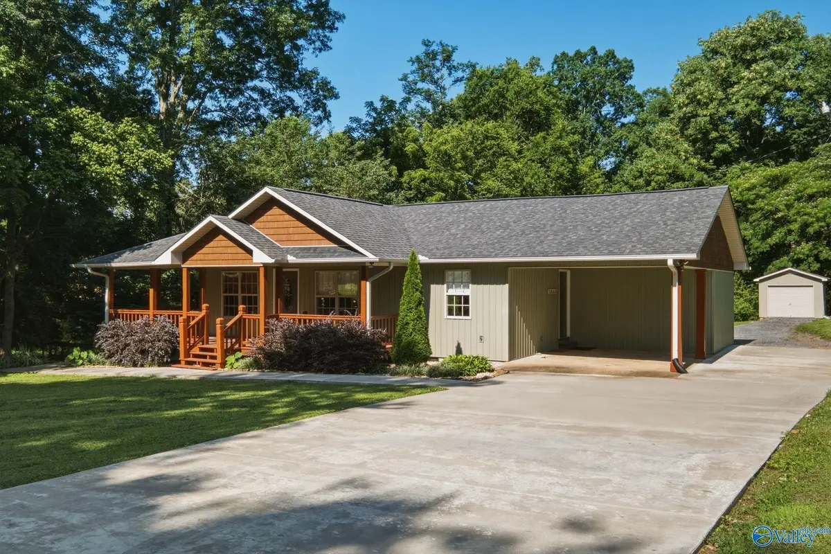 459 2nd Avenue W, Grant, AL 35747 - #1
