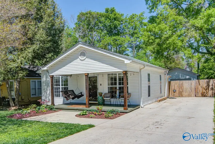 1605 Mccullough Avenue Ne, Huntsville, AL 35801 - #2