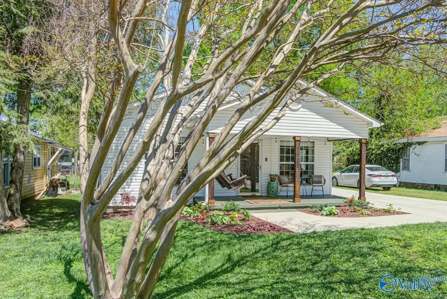 1605 Mccullough Avenue Ne, Huntsville, AL 35801 - #3