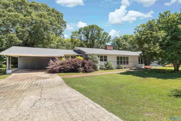 301 Lora Street, Scottsboro, AL 35768