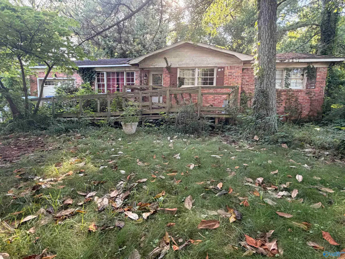 2207 Laverne Drive Nw, Huntsville, AL 35801 - #1