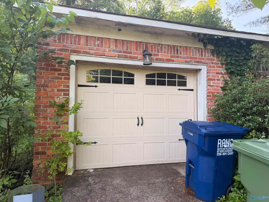 2207 Laverne Drive Nw, Huntsville, AL 35801 - #3