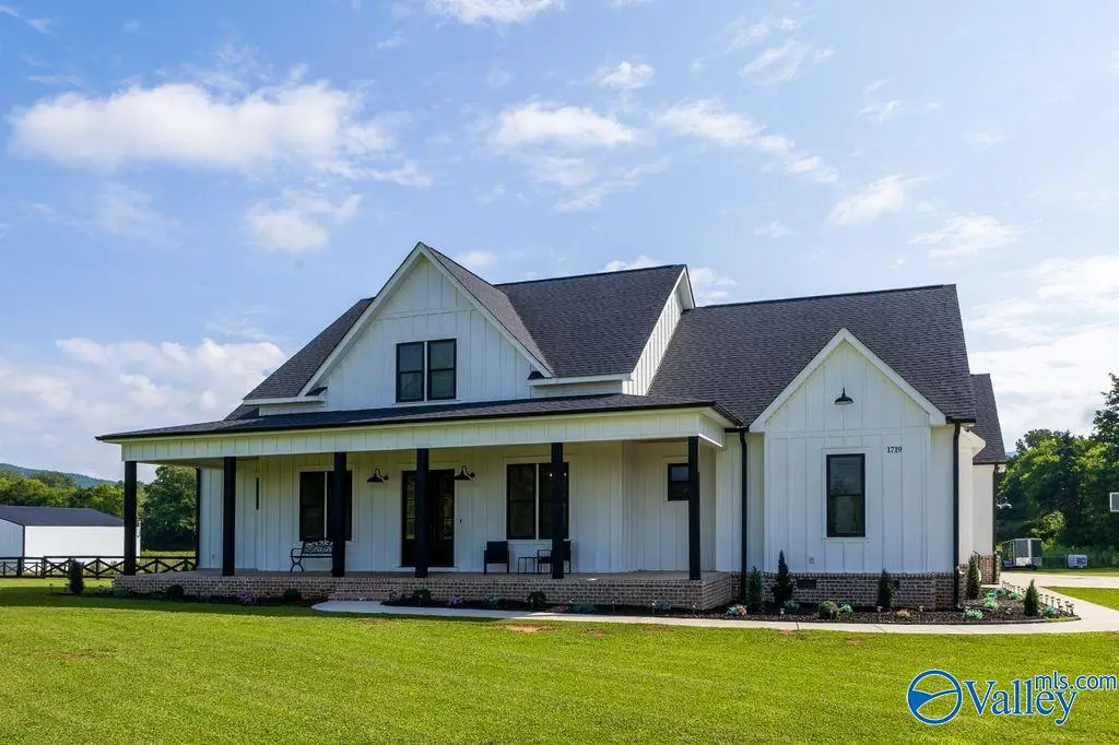 1719 Gurley Pike, Gurley, AL 35748 - #1