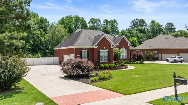 250 Bishop Farm Way Nw, Huntsville, AL 35806