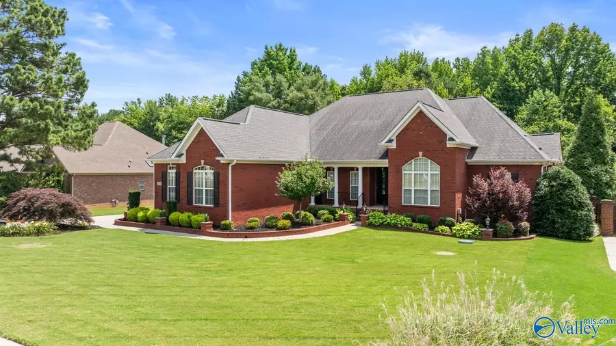 250 Bishop Farm Way Nw, Huntsville, AL 35806 - #3