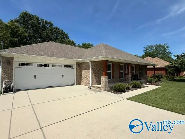 709 Cindy Street Ne, Hartselle, AL 35640 - #3