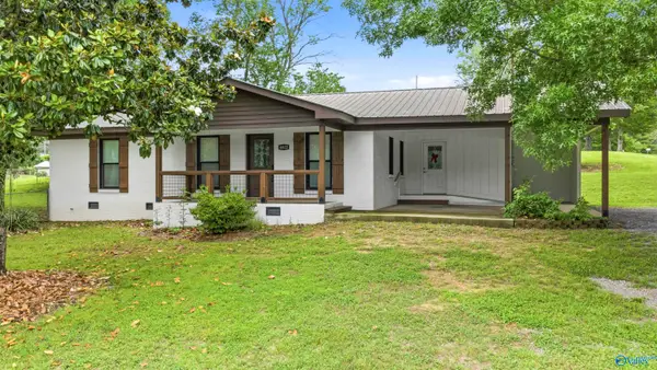 6612 Gault Avenue N, Fort Payne, AL 35967